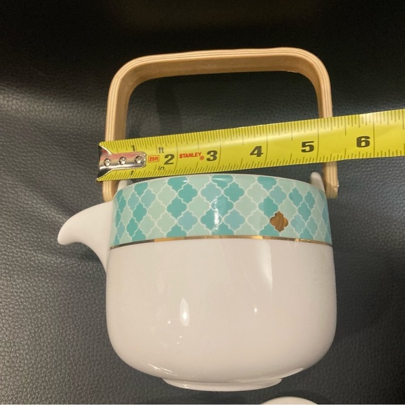 DAVID’S TEA Never Used Green Leaf Motif Gold Accent Wood Handle Tea  Pot - Picture 6 of 15